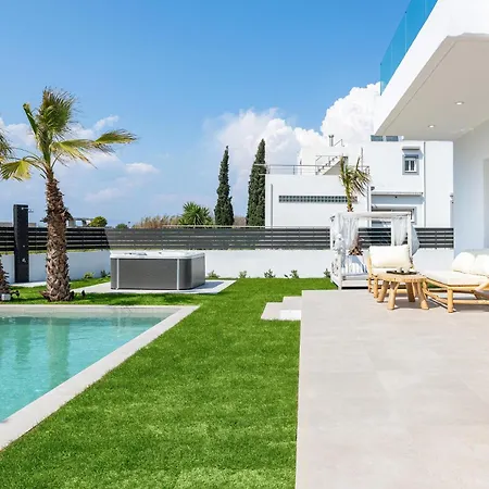 Villa Martinis